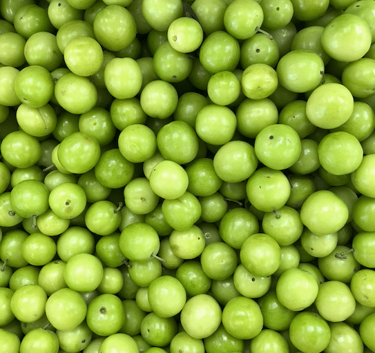 PLUMS GREEN SOUR JARARENG