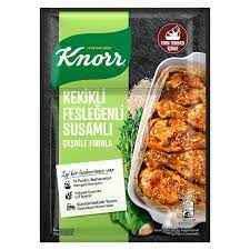 SEASONING CHICKEN WITH BASIL AND OREGANO