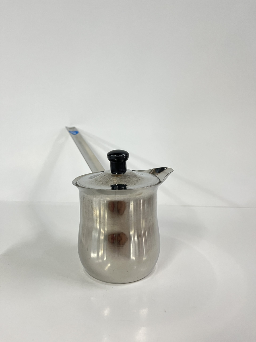 TEA KETTLE ENAMEL BLACK GOLD STRIP