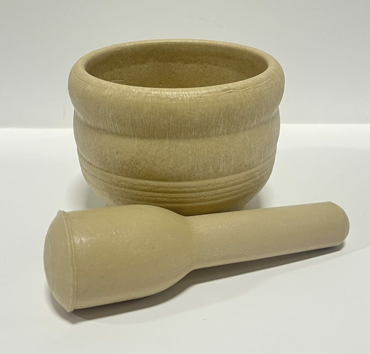 MELAMINE GARLIC BOWL PESTLE BEIGE